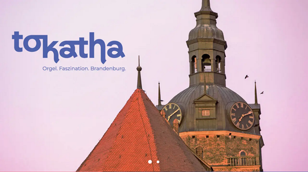 Screenshot von tokatha.de: Man sieht die Kirchenspitze der evangelischen Kirchengemeinde St. Katharinen in Brandenburg